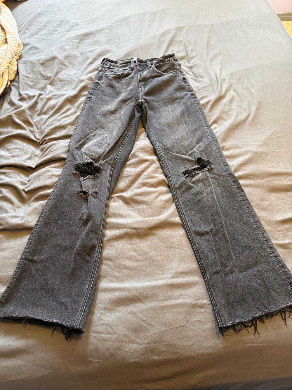Vervet Women's Distressed Black Gray Jeans